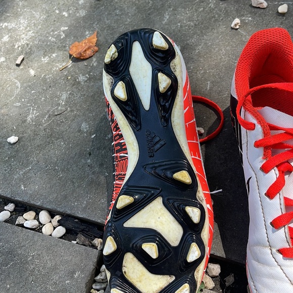 Cleats-good condition - Picture 2 of 4